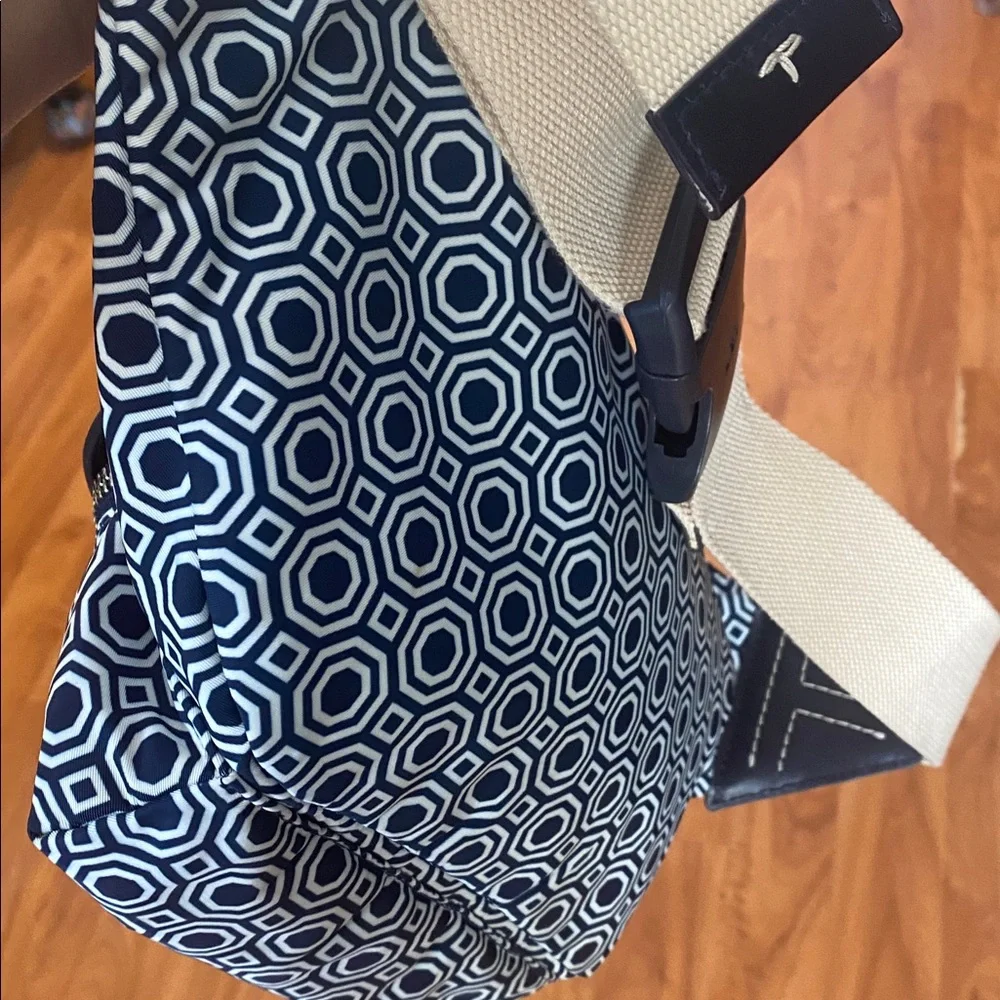 💙🤍Stylish Blue Tory Burch Nylon Fanny Pack💙🤍